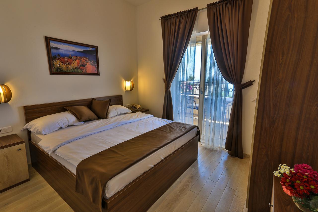 Sunny Villa Jasmine Sveti Stefan Eksteriør bilde
