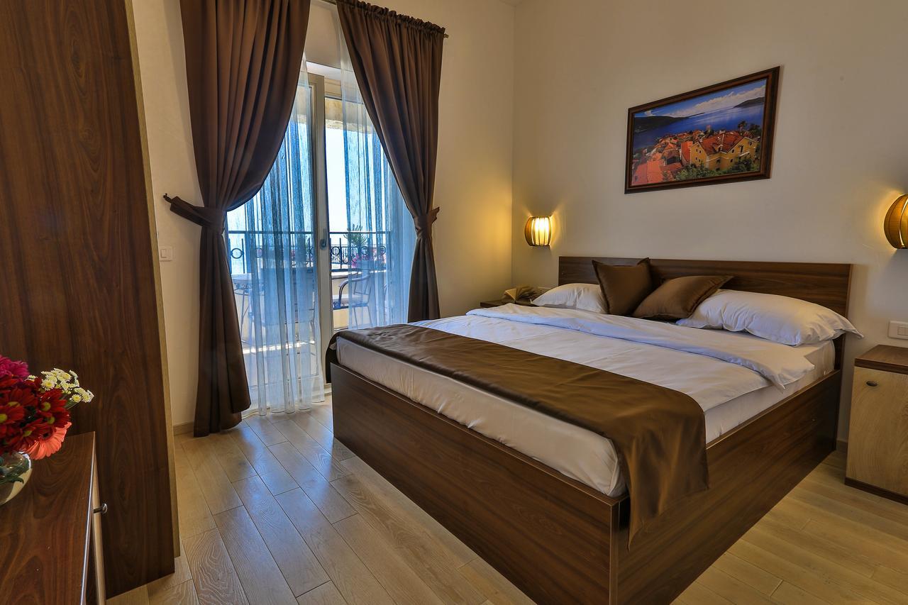 Sunny Villa Jasmine Sveti Stefan Eksteriør bilde